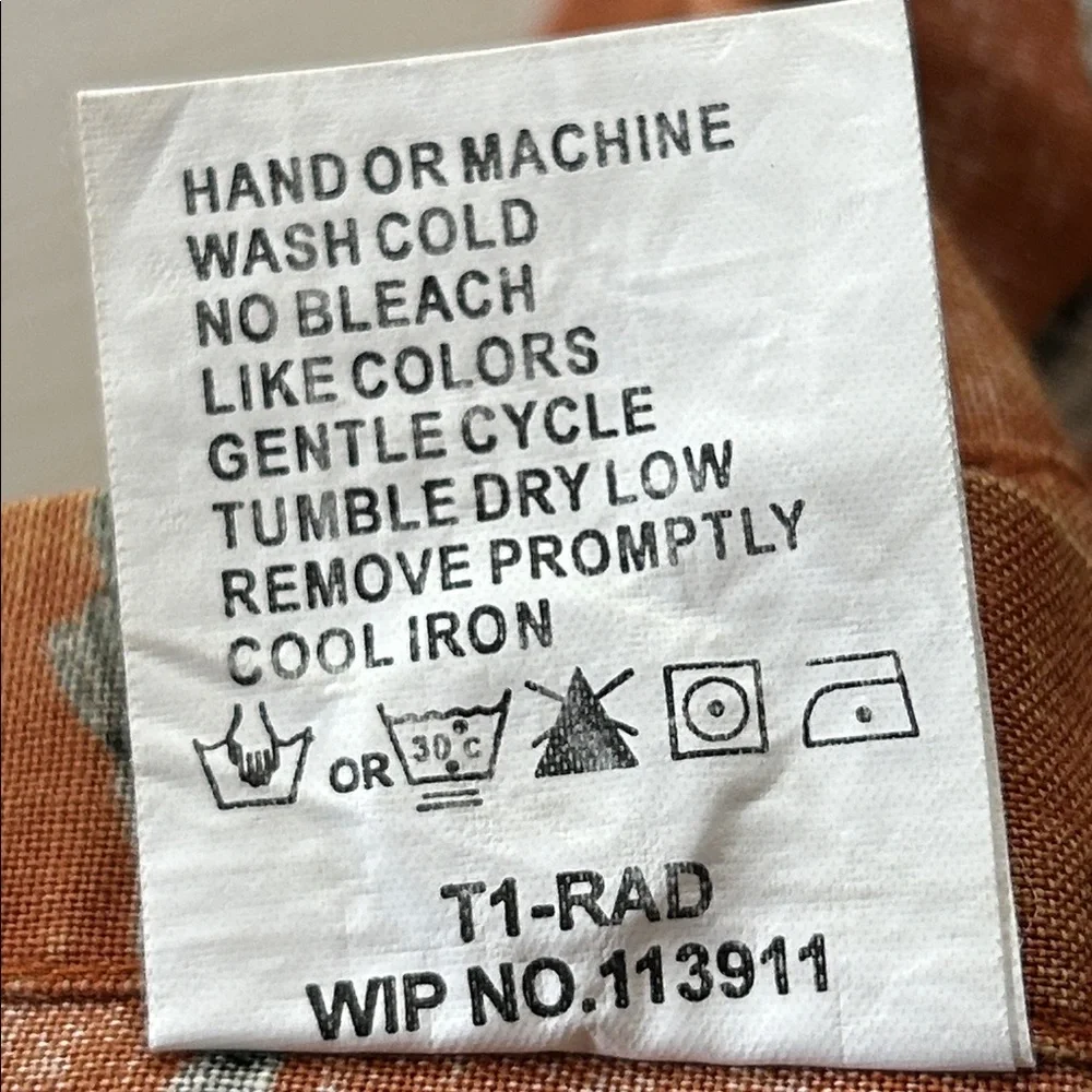 Woolrich men’s mountain run shirt, L/S, medium, rust color with flying ducks - Picture 5 of 7